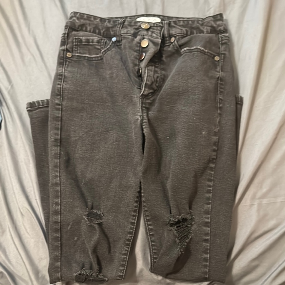 Women's Black Distressed Jeans